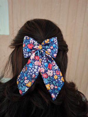 Floral Spring Fins