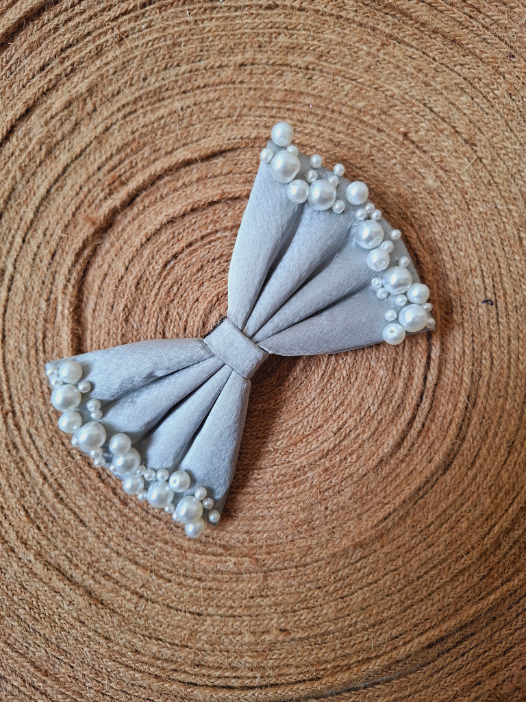 Silver Pearl Puff Bow