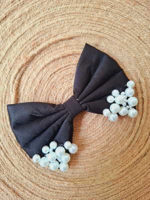 Black Pearl Triangle Puff Bow