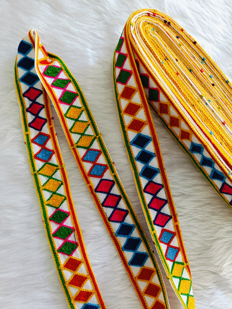 White Kaju Katri- 3cm