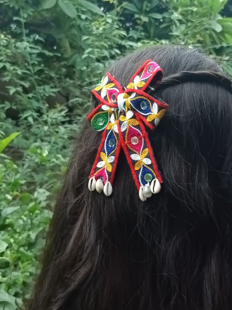 Red Rupaa bow clip