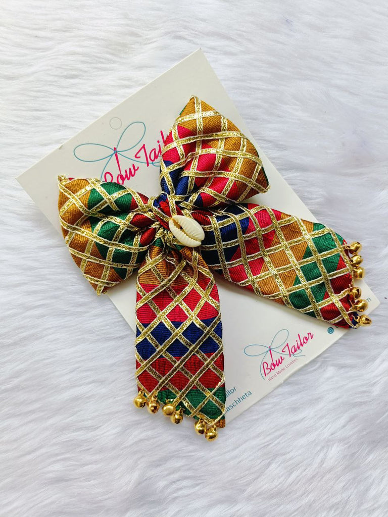 Traiditail Bow